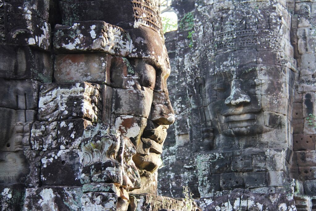 bayon temple, temple, travel-934073.jpg